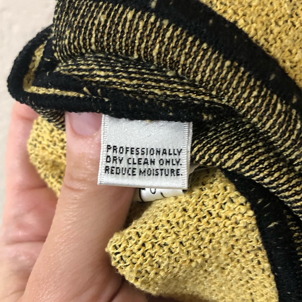 NWT St. John Collection Wool Blend Yellow & Black Textured Pencil Skirt Size 14 - Picture 6 of 6